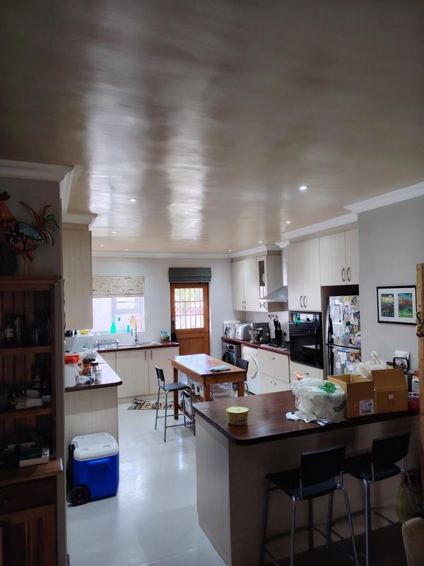 To Let 4 Bedroom Property for Rent in Sandbaai Western Cape